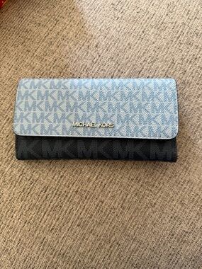 Michael Kors Two-Tone MK Signature Continental Wallet - Light Blue & Black